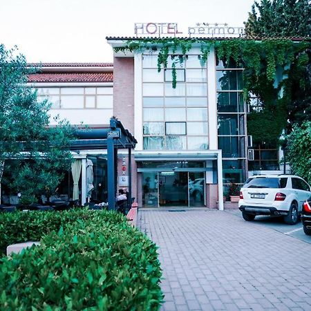 Hotel Bermon Tirana Esterno foto