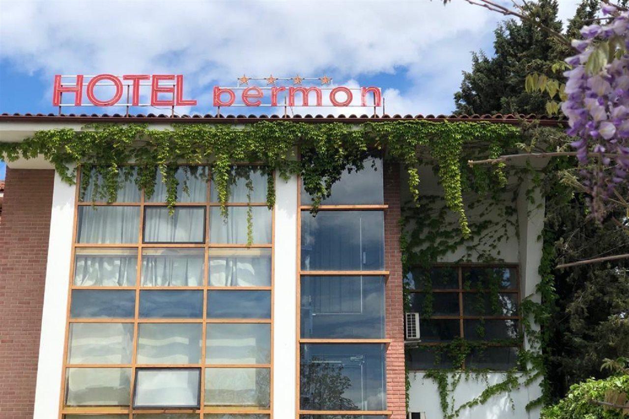 Hotel Bermon Tirana Esterno foto