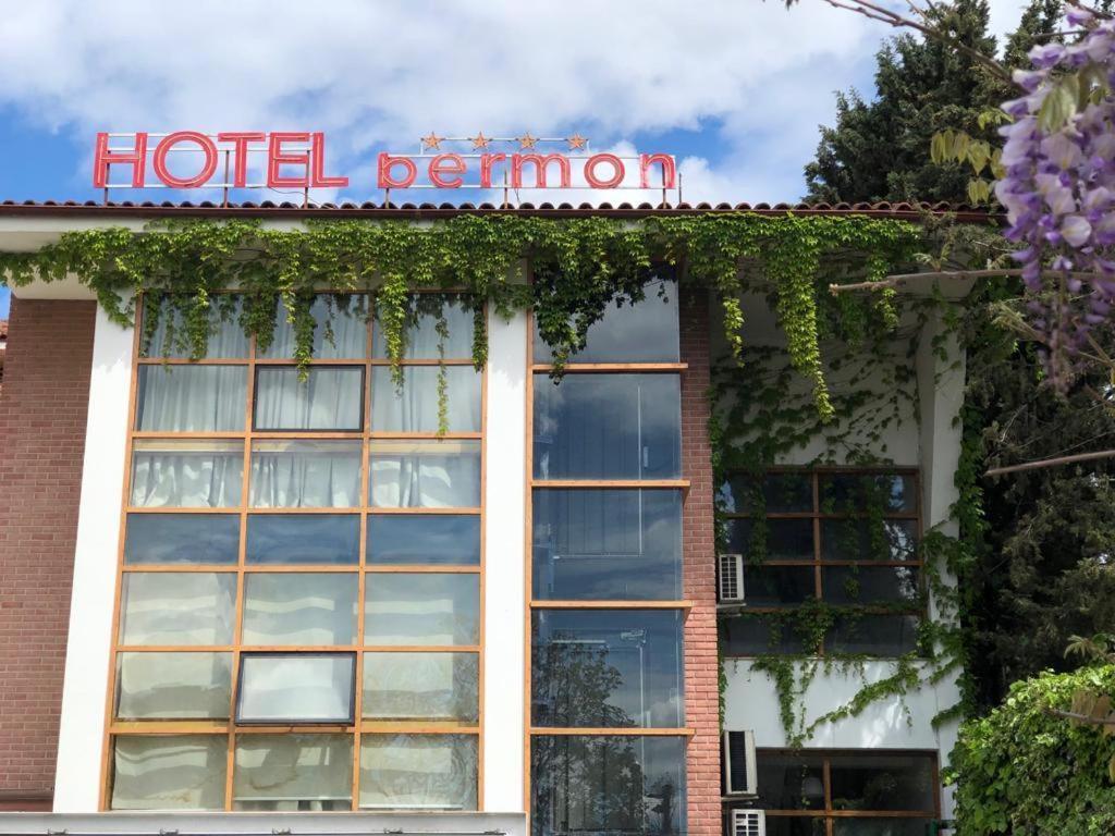 Hotel Bermon Tirana Esterno foto